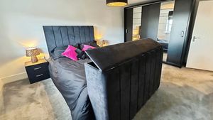 Photo 10- click for photo gallery